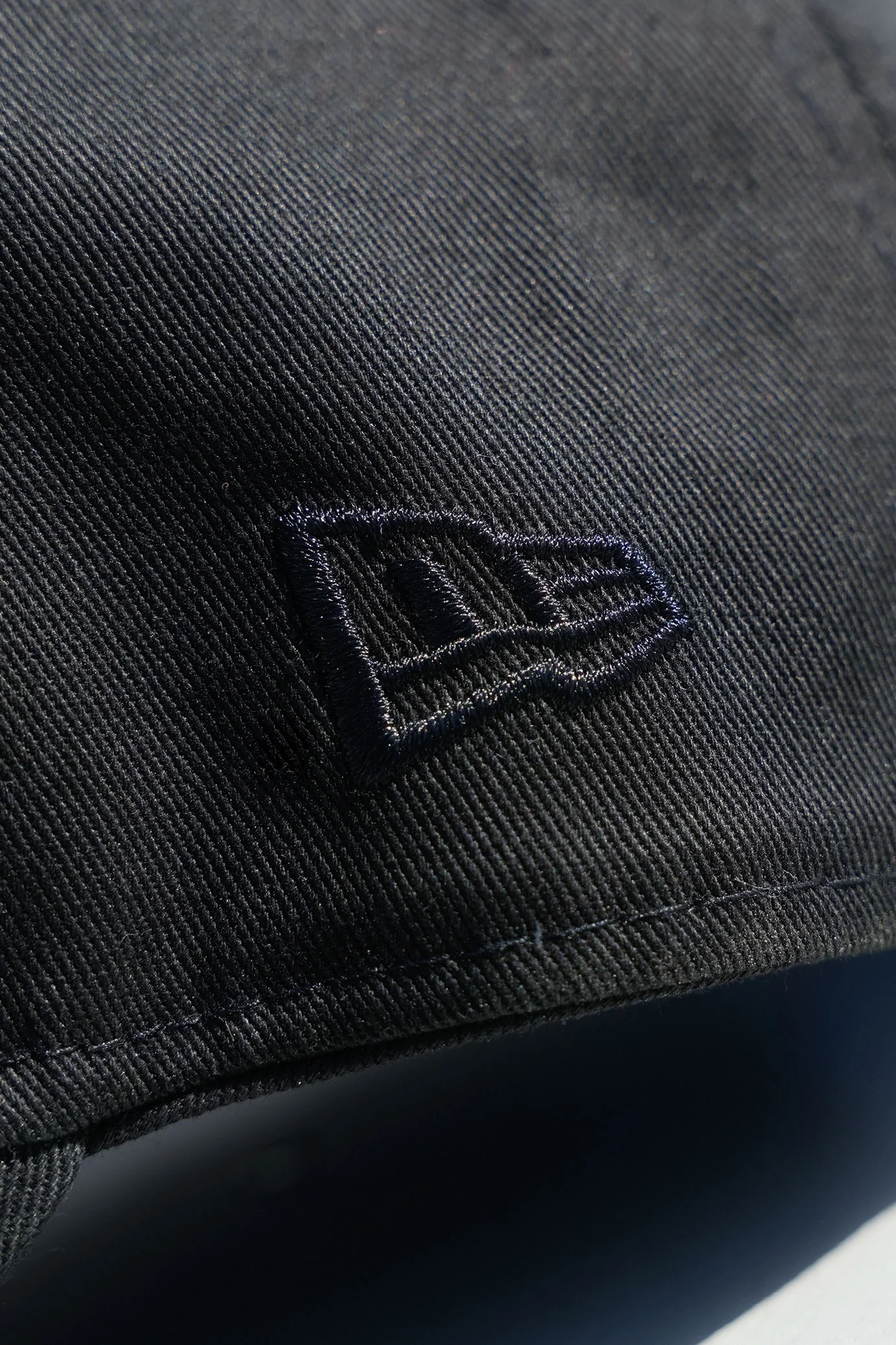 New Era 9FORTY Tonal Black - Image 6