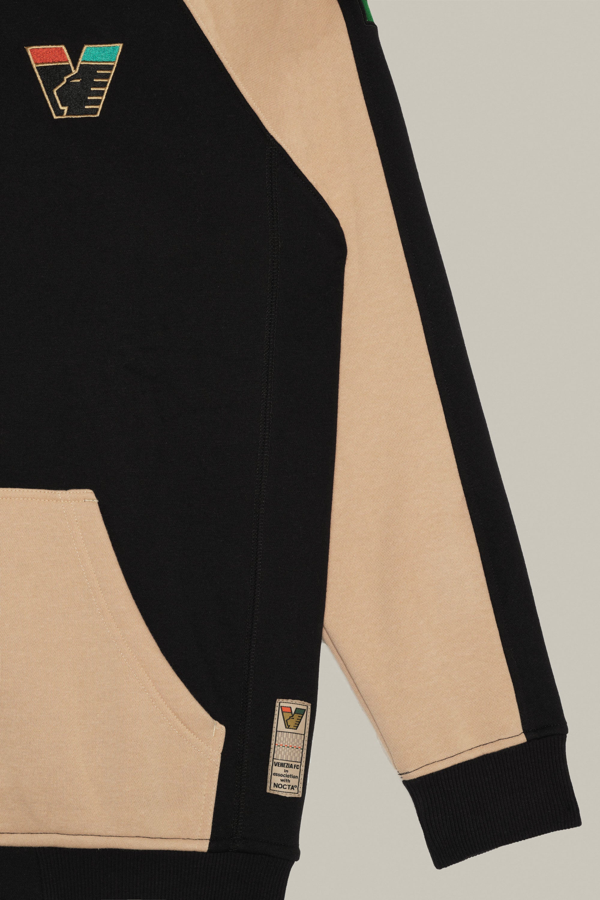 25/26 Urban Hoodie Beige - Image 5