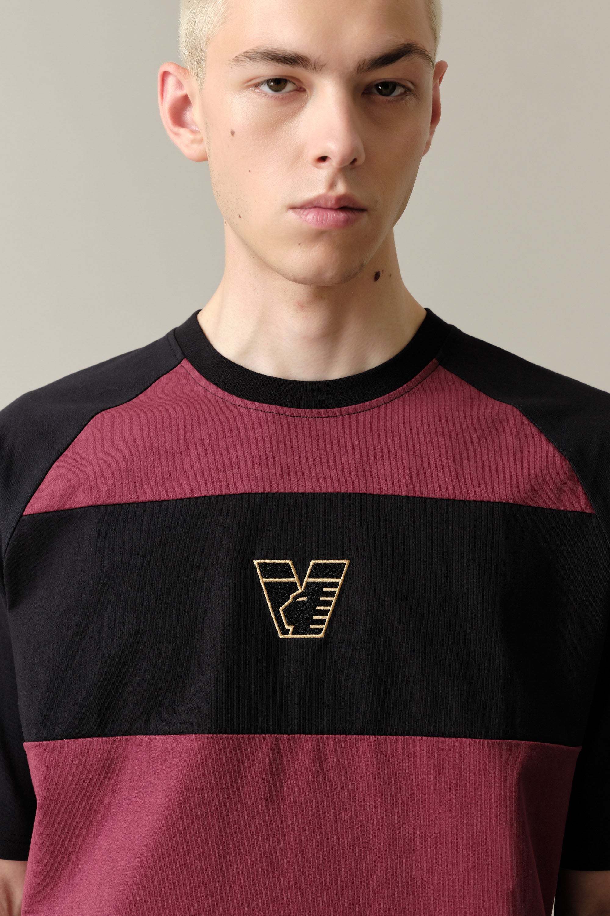 25/26 Urban Tee Burgundy - Image 3