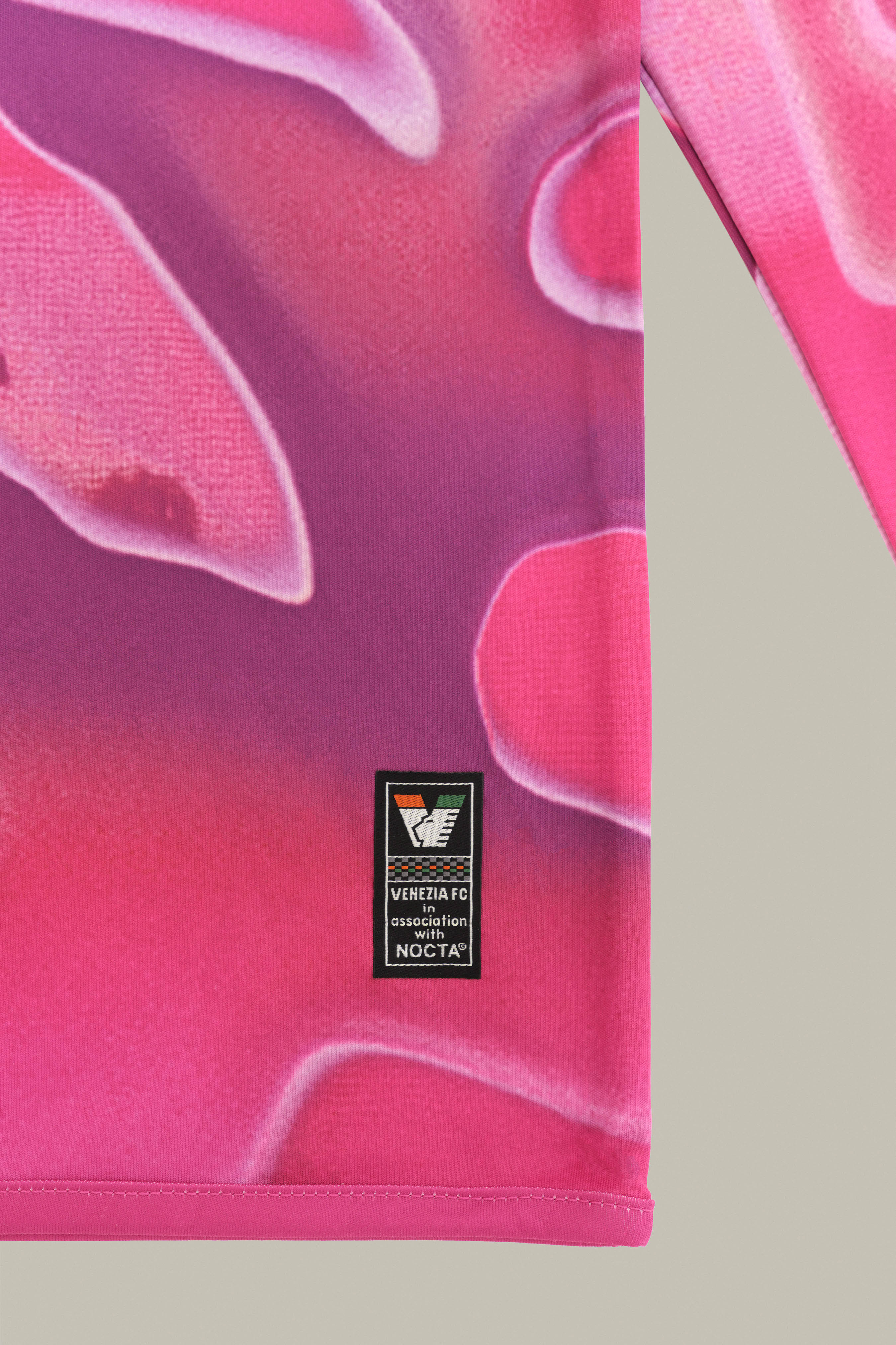 25/26 Goalkeeper Away Jersey - Image 8