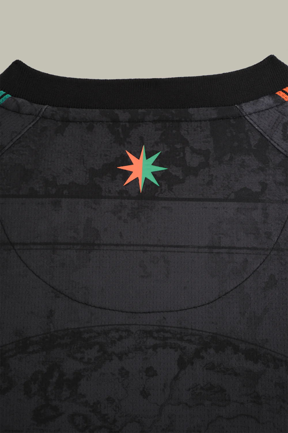 25/26 Home Jersey - Youth - Image 5